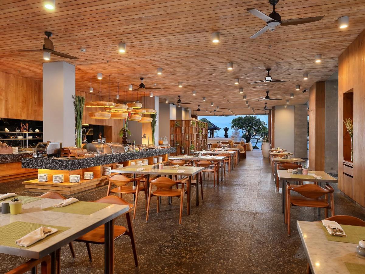 Maya Sanur Resort & Spa Kültér fotó The restaurant at the resort