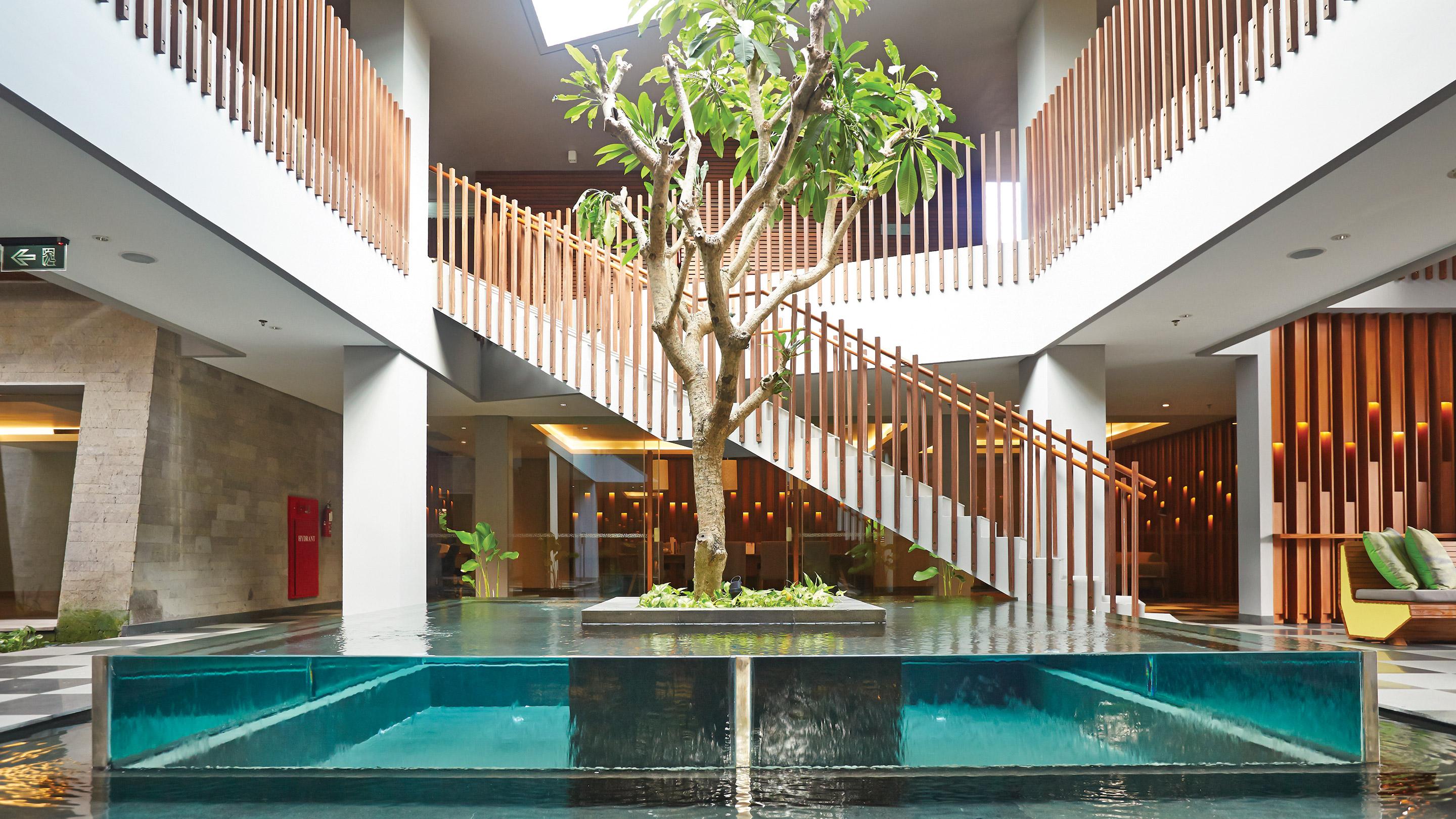 Maya Sanur Resort & Spa Kültér fotó The interior of the hotel