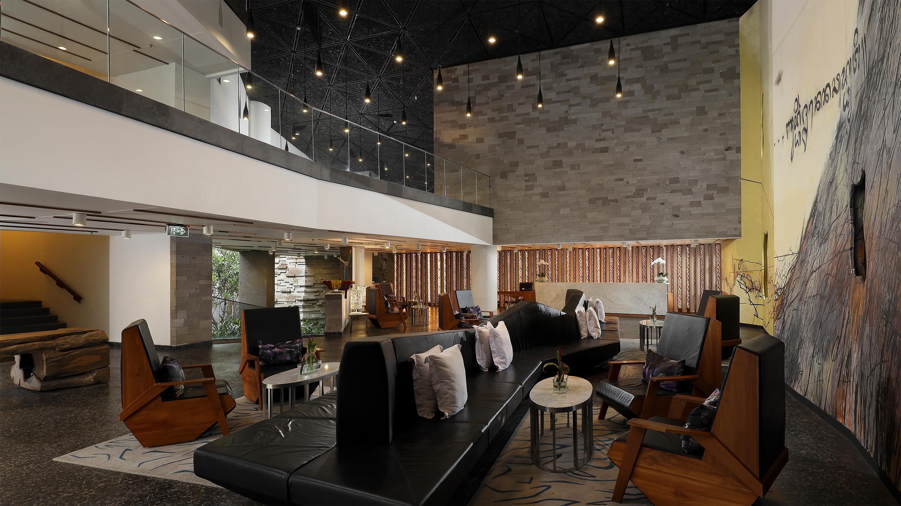Maya Sanur Resort & Spa Kültér fotó The lounge at the airport