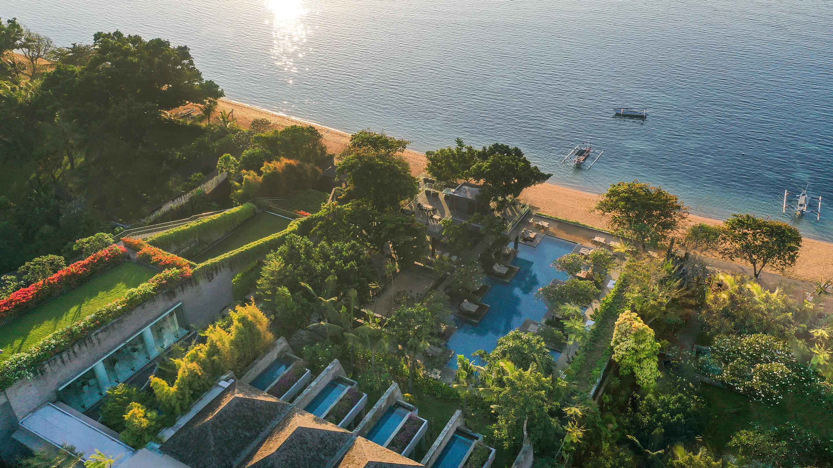 Maya Sanur Resort & Spa Kültér fotó Aerial view of the resort