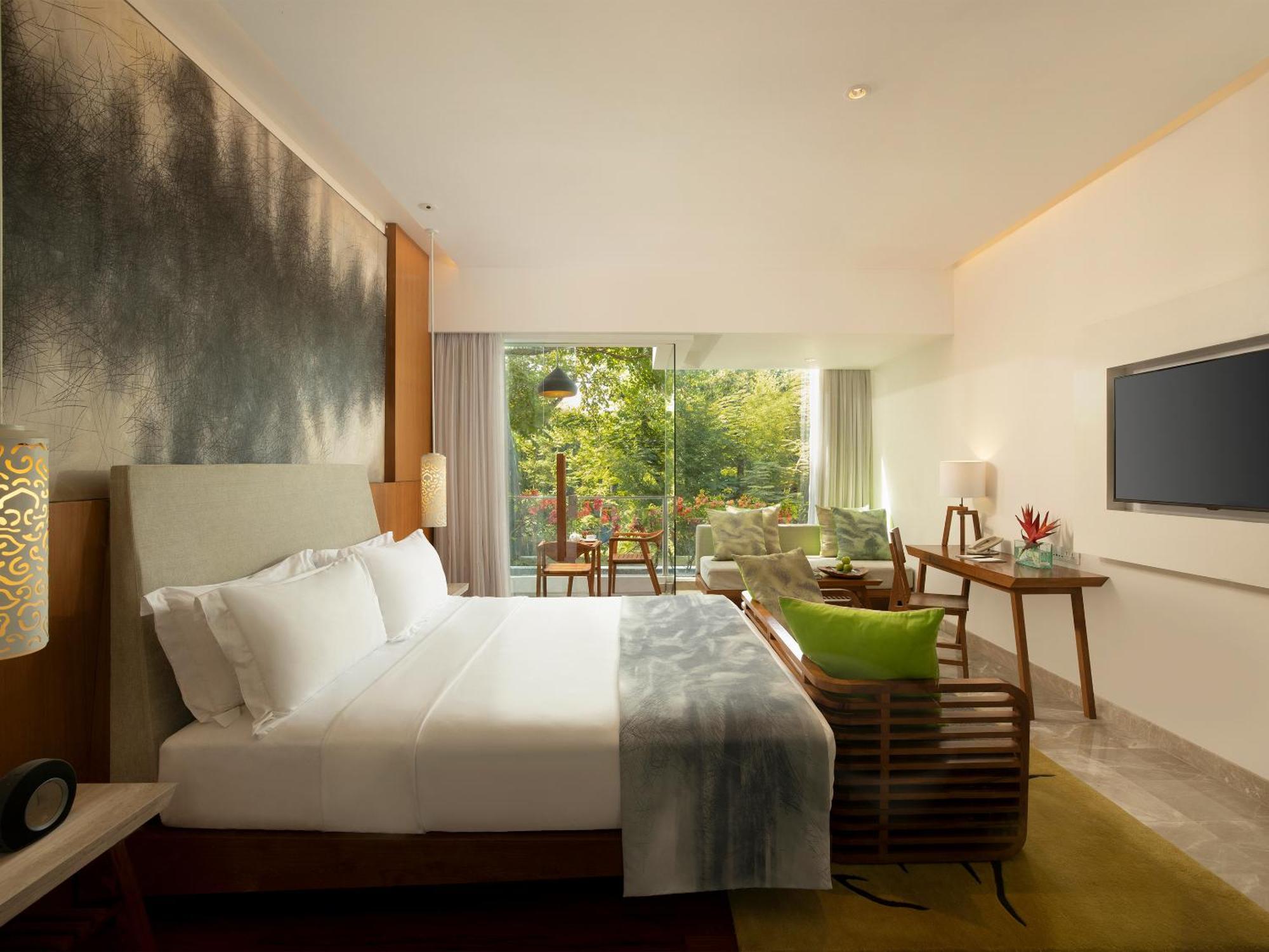 Maya Sanur Resort & Spa Kültér fotó Deluxe Room